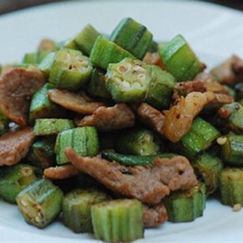 Cách làm đậu bắp xào thịt