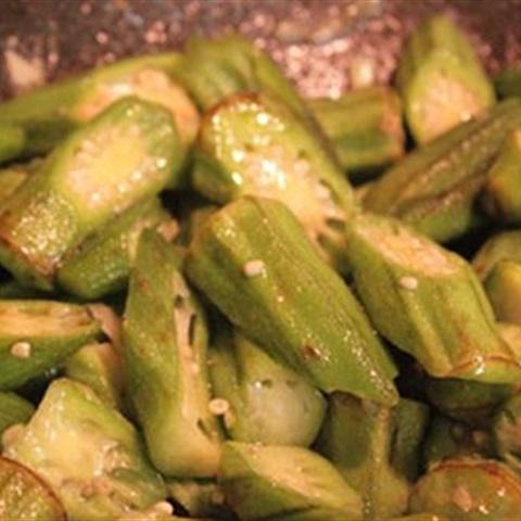 Cách làm đậu bắp xào tỏi