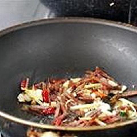 Cách làm đậu cove xào lạp xưởng