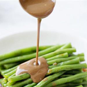 Cách làm đậu đũa luộc sốt mè