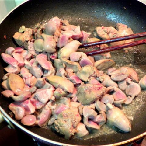 Cách làm đậu đũa xào mề gà