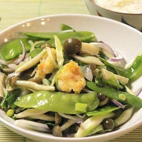 Cách làm đậu Hà Lan xào nấm và tôm