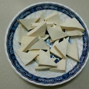 Cách làm đậu hũ chiên chấm sốt đậu phộng