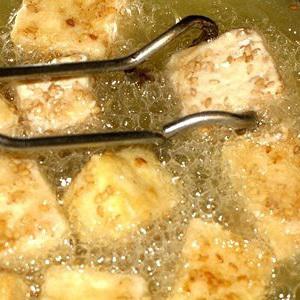 Cách làm đậu hũ chiên mè