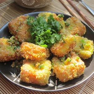 Cách làm đậu hũ chiên trứng vịt muối