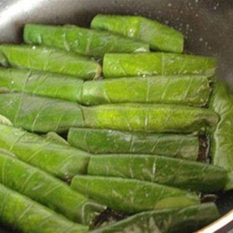 Cách làm đậu hũ cuốn lá lốt