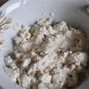 Cách làm đậu hũ cuộn tôm chiên giòn