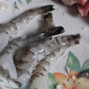 Cách làm đậu hũ cuộn tôm chiên giòn