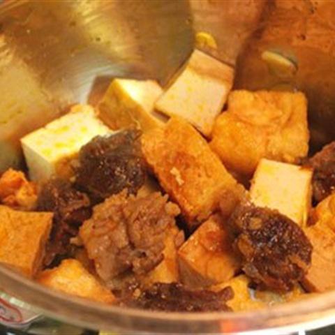 Cách làm đậu hũ kho bắp bò