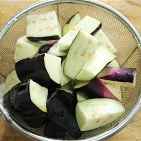 Cách làm đậu hũ kho cà tím ngon