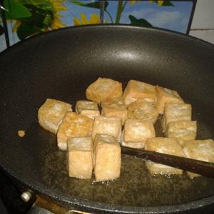 Cách làm đậu hũ kho nấm đông cô