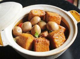 Đậu hũ kho trứng cút