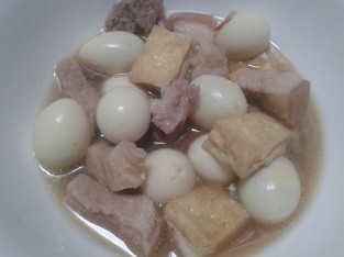 Đậu hũ kho trứng thịt