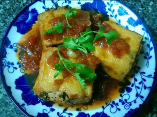 Đậu Hủ Nhồi Nấm Kho Cà