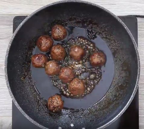 Đậu hũ nhồi tôm xay chiên giòn, béo ngậy cực thú vị