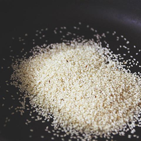 Cách làm đậu hũ non chiên mè