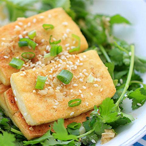 Cách làm đậu hũ non chiên mè