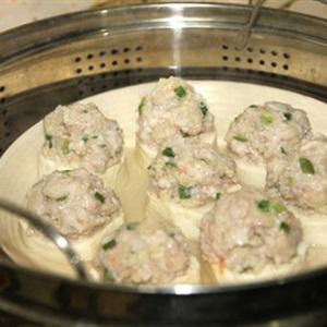 Cách làm đậu hũ non hấp thịt viên