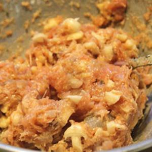 Cách đậu hũ non hấp tôm thịt sốt chua ngọt