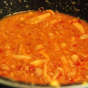 Cách đậu hũ non hấp tôm thịt sốt chua ngọt