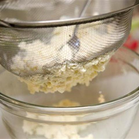 Cách làm đậu hũ non hấp tôm trứng