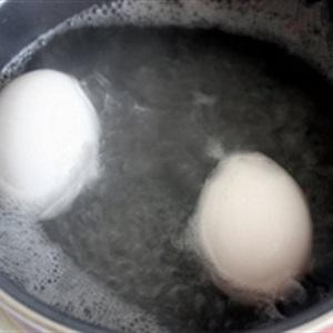 Cách làm đậu hũ non hấp trứng muối