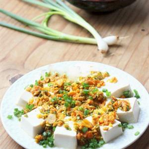 Cách làm đậu hũ non hấp trứng muối