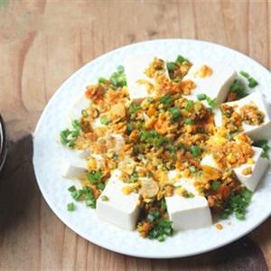 Cách làm đậu hũ non hấp trứng muối