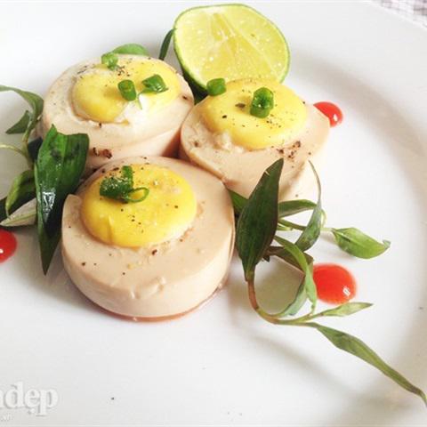 Cách làm đậu hũ non trứng cút hấp nước tương