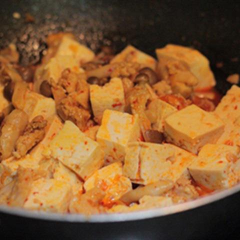 Cách làm đậu hũ sốt chua cay