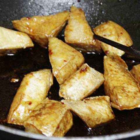 Cách làm đậu hũ sốt chua ngọt tẩm mè