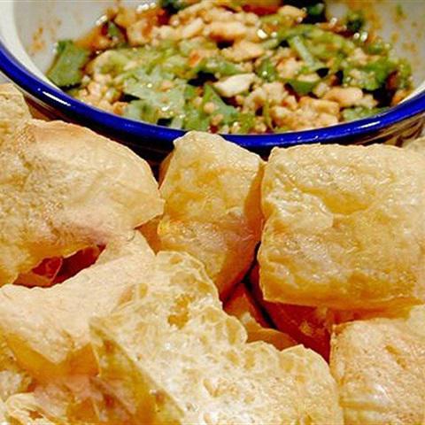 Cách làm đậu hũ sốt hạt điều