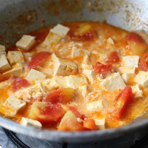 Cách làm đậu hũ sốt trứng cà