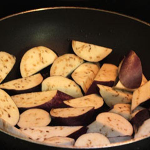 Cách làm đậu hũ xào cà tím và nấm