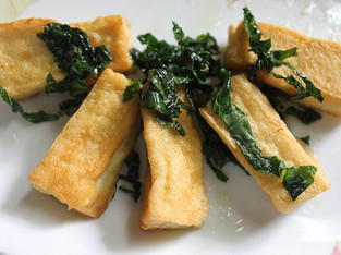 Đậu hũ xào lá lốt