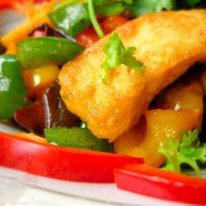 Cách làm đậu hũ xào nấm mèo, ớt chuông