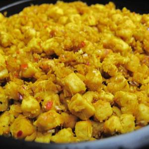 Cách làm đậu hũ xào sả ớt