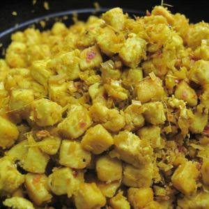 Cách làm đậu hũ xào sả ớt