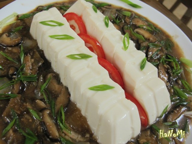 Đậu mơ sốt nấm tương bần