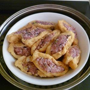 Cách làm đậu nhồi thịt sốt cà chua