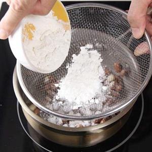 Cách làm đậu phộng bọc đường