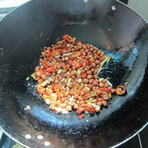 Cách làm đậu phộng rang kiểu mới