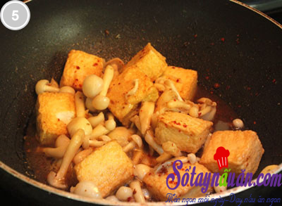 Đậu phụ xào nấm và cà tím