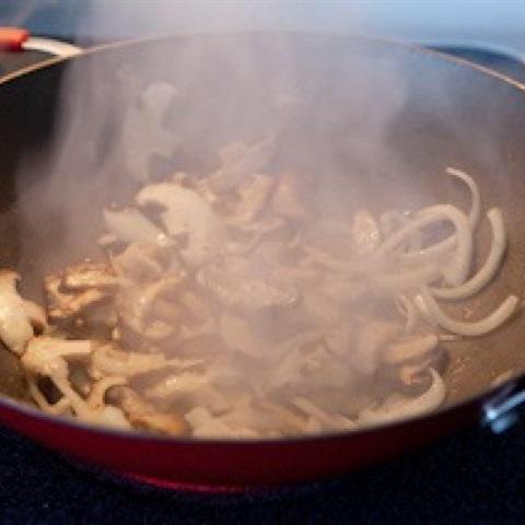 Cách làm đậu que xào nấm