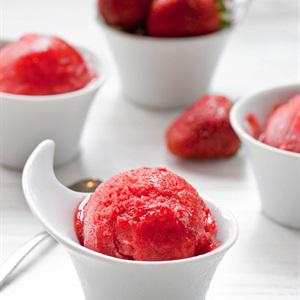 Cách làm dâu tây đá bào