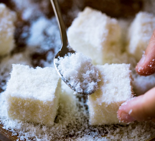 Dâu tây nhúng chocolate  Món tráng miệng đầy ngọt ngào và hấp dẫn