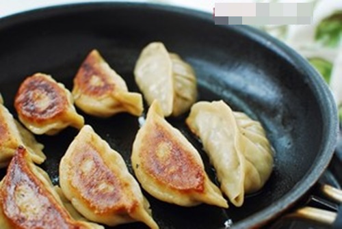 Đầu tuần đổi gió với thăn lợn nướng sốt tỏi ớt lạ miệng