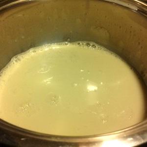 Cách làm đậu tuyết sốt xoài