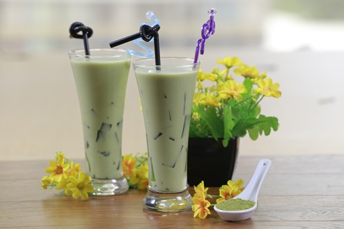 Đẹp da giữ dáng với nước ép nha đam tại nhà