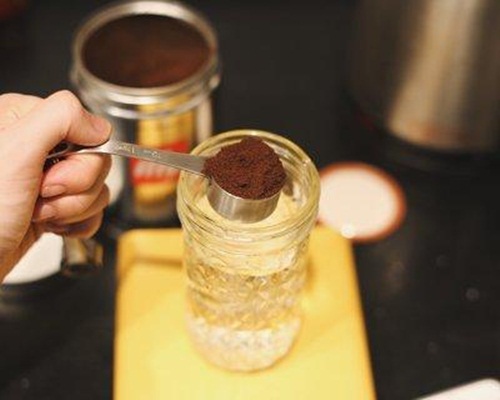 Đẹp mắt, ngon miệng với salad tôm hùm rau diếp xoăn Bỉ